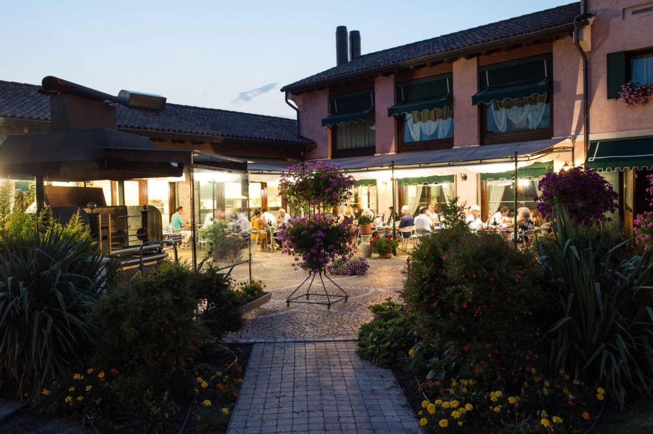 Osteria Alla Pasina Dosson Exterior photo